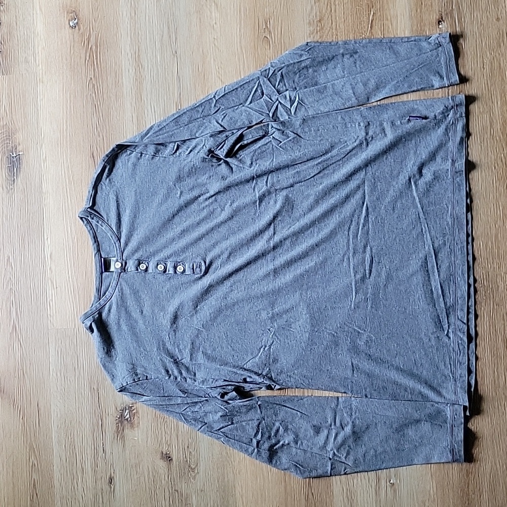 SOLD SG Patagonia Long Sleeve Henley